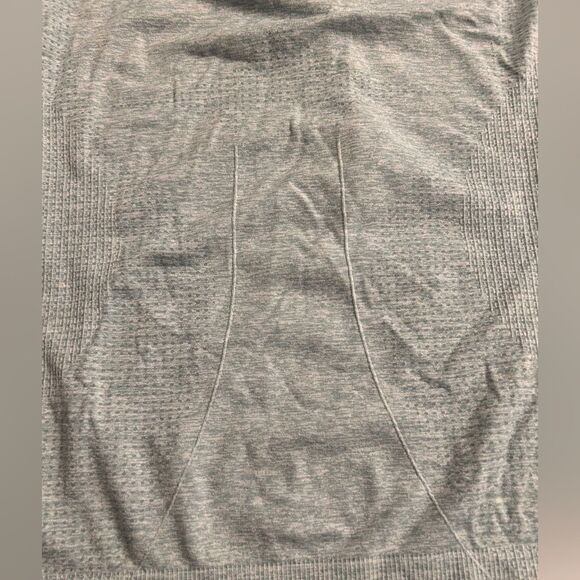 NWT gym shark vital seamlesss tank - Picture 3 of 5